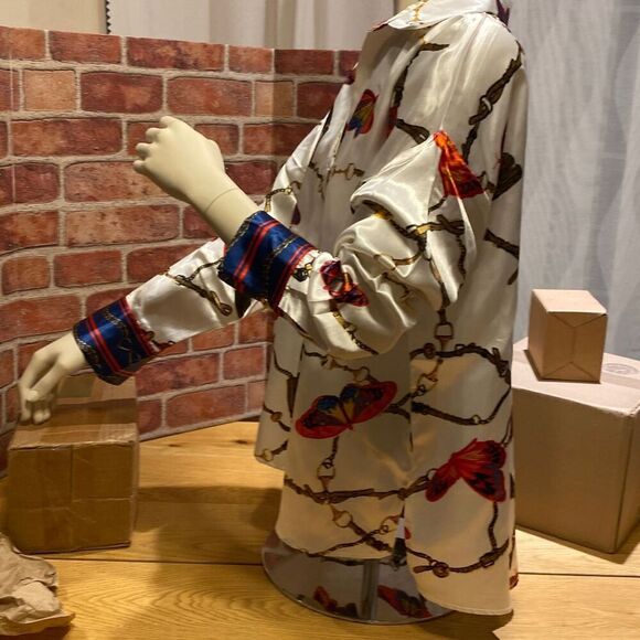 K. Jordan Butterfly/Chains Blouse, Winged Collar, Women’s Large - Picture 2 of 9